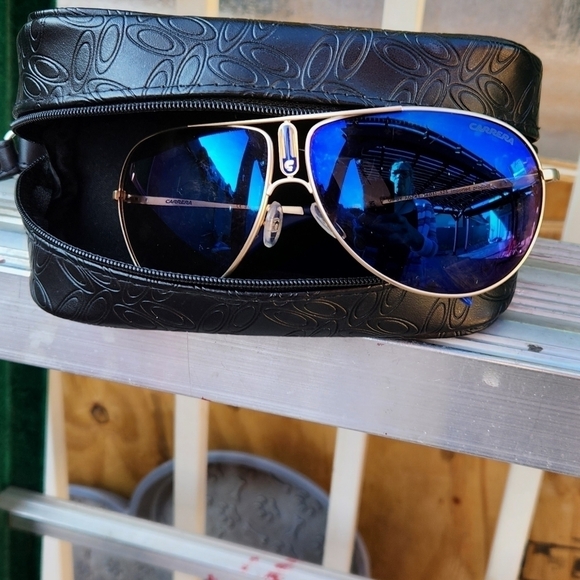 Carrera - Picture 10 of 10